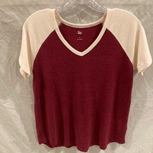 Maroon and off white color block short sleeve shirt